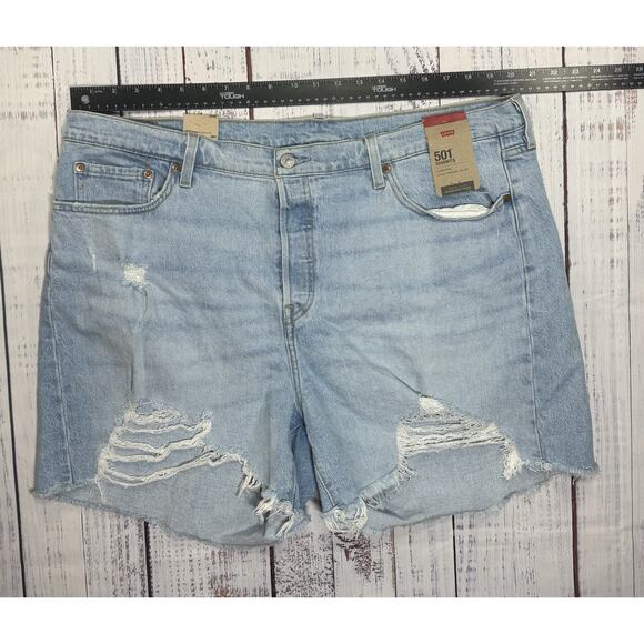 Levis 501 High Rise Distressed Button Fly Light Wash Shorts Size 20W Women’s NWT - Picture 7 of 7